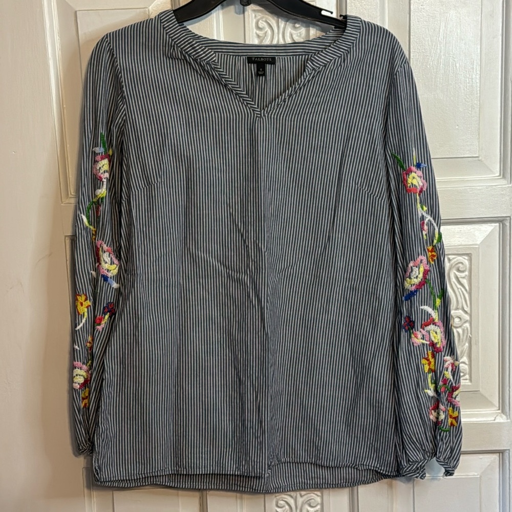 Talbots Floral Embroidered Balloon Sleeve Stripped Long Sleeve V Small